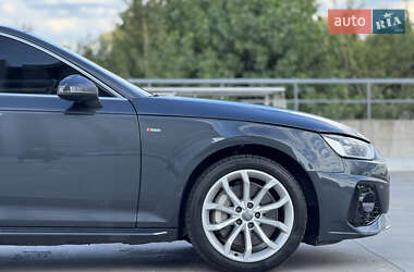 Седан Audi A4 2019 в 