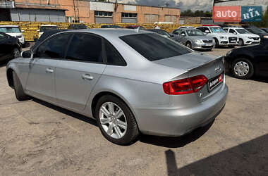 Седан Audi A4 2010 в 