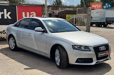 Седан Audi A4 2010 в 