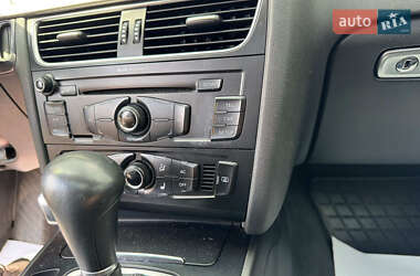 Седан Audi A4 2010 в 