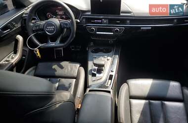 Седан Audi A4 2018 в 