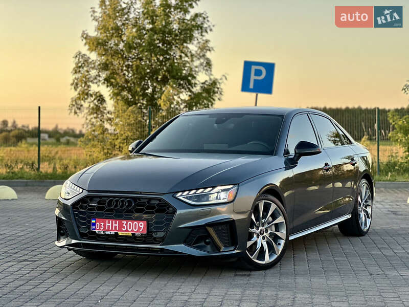 Седан Audi A4 2020 в 