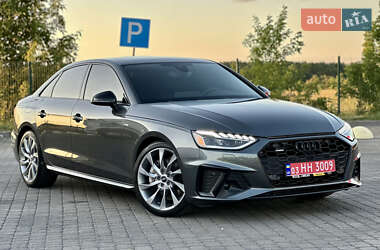 Седан Audi A4 2020 в 