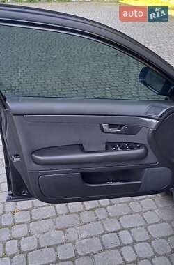 Седан Audi A4 2003 в 