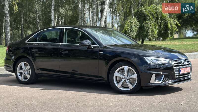 Седан Audi A4 2019 в Киеве