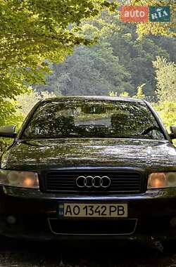Седан Audi A4 2002 в 