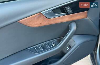 Седан Audi A4 2021 в 