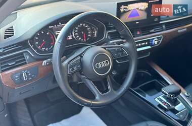 Седан Audi A4 2021 в 