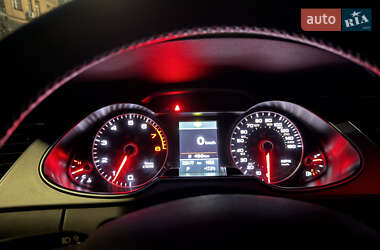 Седан Audi A4 2013 в 