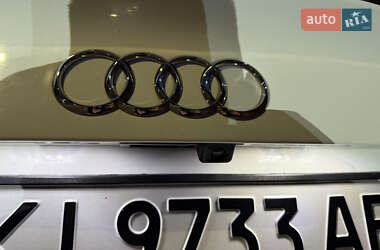 Седан Audi A4 2013 в 