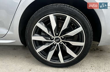 Седан Audi A4 2017 в 