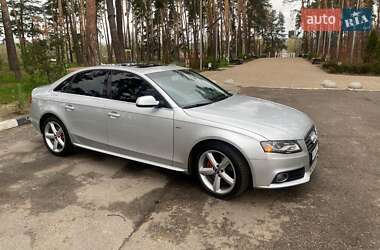 Седан Audi A4 2012 в 