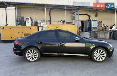 Седан Audi A4 2016 в 