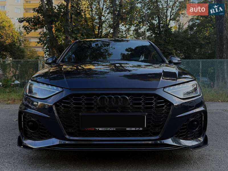 Седан Audi A4 2017 в Киеве