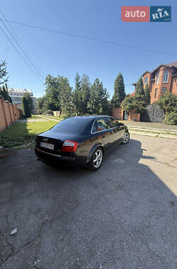 Седан Audi A4 2000 в 