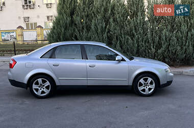 Седан Audi A4 2004 в 