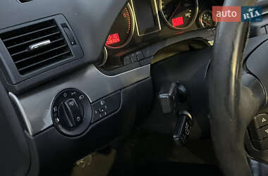 Седан Audi A4 2004 в 