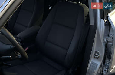Седан Audi A4 2004 в 