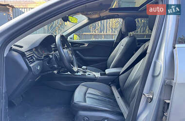 Седан Audi A4 2021 в 