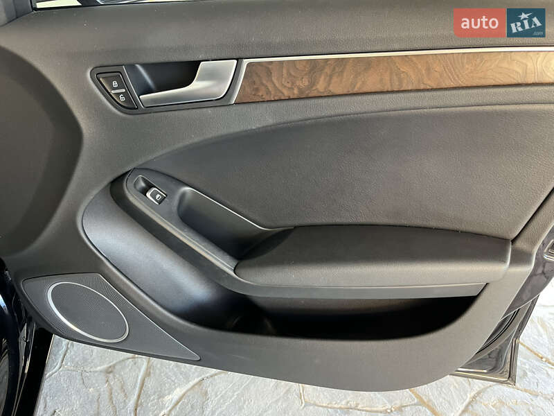 Седан Audi A4 2013 в Харькове