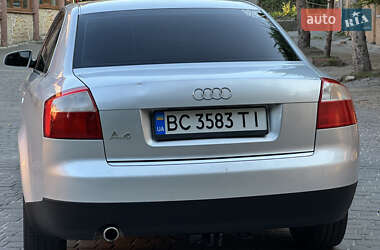 Седан Audi A4 2004 в 