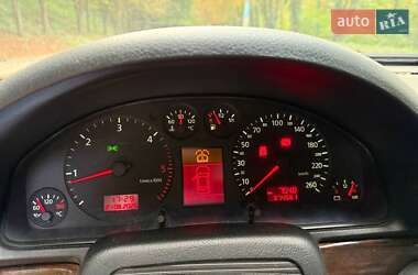 Седан Audi A4 1999 в 