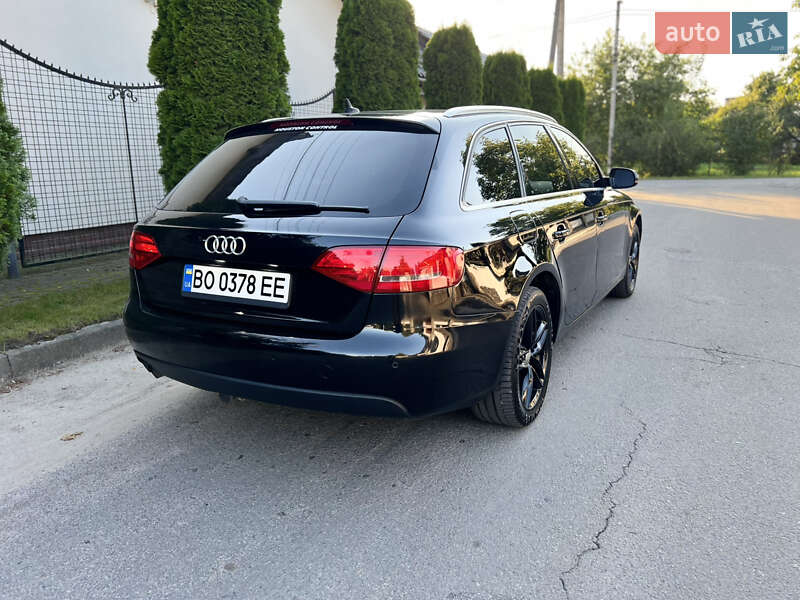 Универсал Audi A4 2011 в Львове