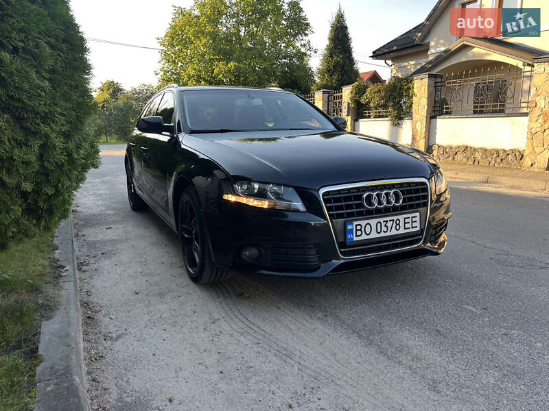 Универсал Audi A4 2011 в Львове