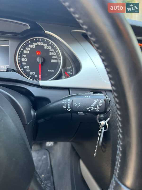 Универсал Audi A4 2011 в Львове