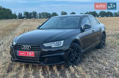 Седан Audi A4 2019 в 