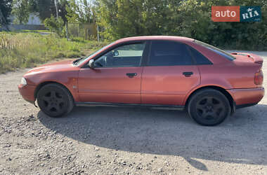 Седан Audi A4 1996 в 