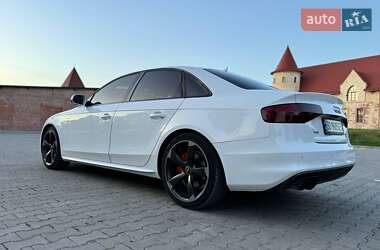Седан Audi A4 2013 в 