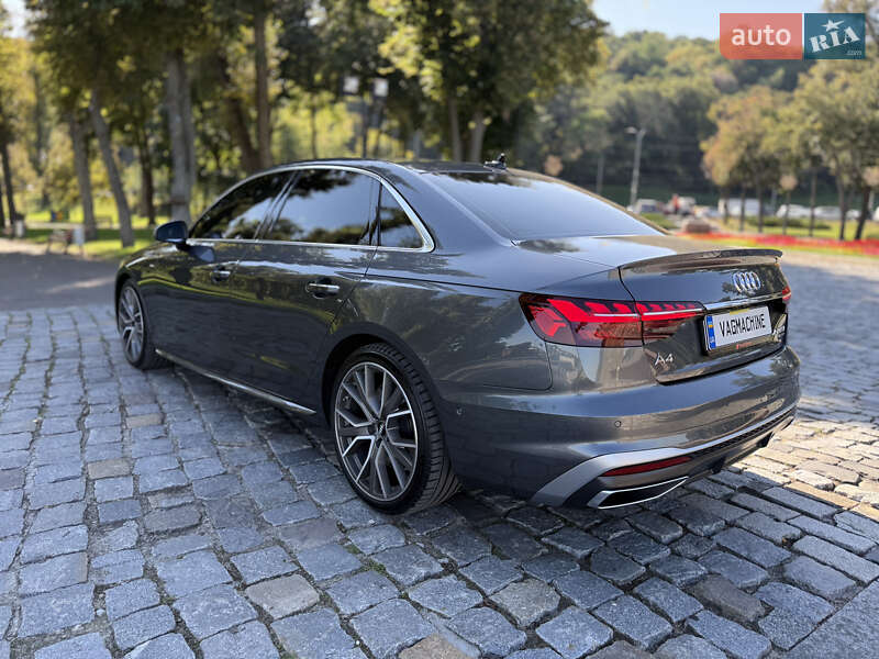 Седан Audi A4 2023 в Киеве