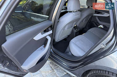Седан Audi A4 2023 в Киеве