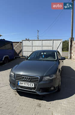 Седан Audi A4 2009 в Малине