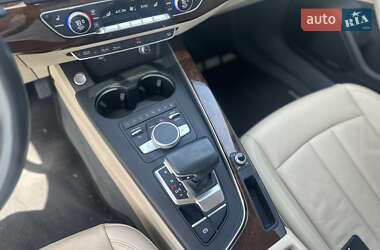 Седан Audi A4 2018 в 