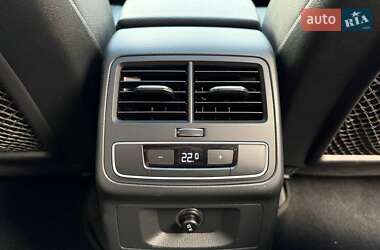 Седан Audi A4 2015 в 