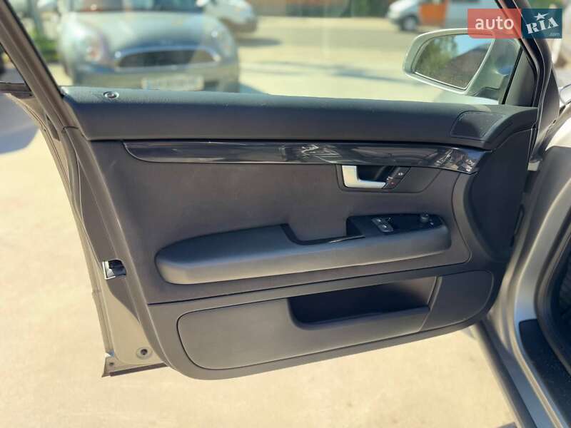 Седан Audi A4 2003 в Бердичеве
