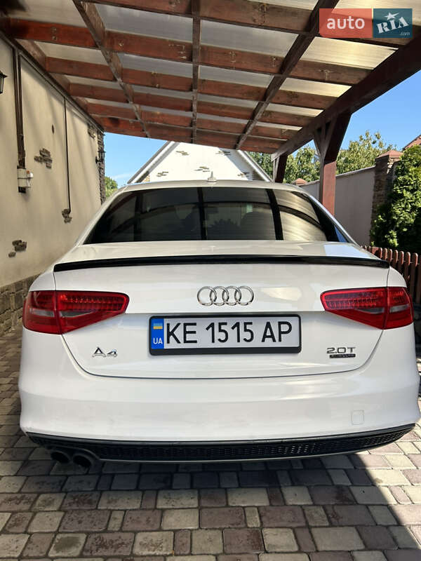 Седан Audi A4 2015 в Днепре