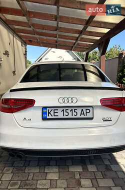 Седан Audi A4 2015 в 