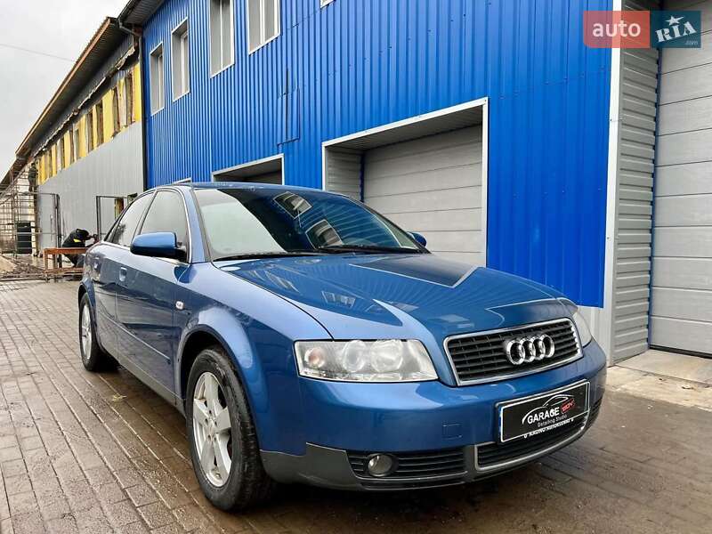 Седан Audi A4 2002 в Лебедині