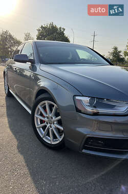 Седан Audi A4 2014 в 