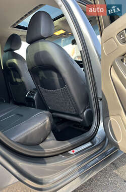 Седан Audi A4 2014 в 