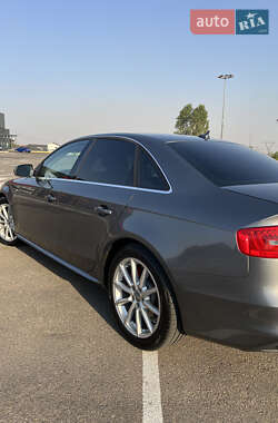 Седан Audi A4 2014 в 