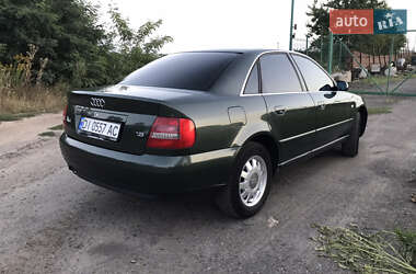 Седан Audi A4 2000 в 