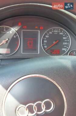 Седан Audi A4 2004 в Харькове
