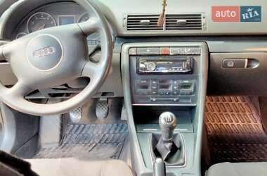 Седан Audi A4 2004 в Харькове
