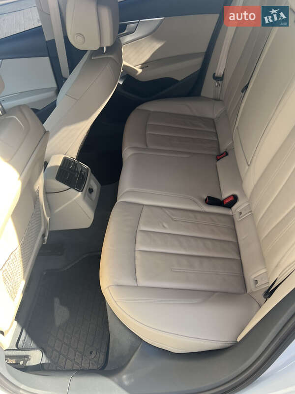 Седан Audi A4 2018 в Киеве фото 15 Седан Audi A4 2018 в Киеве