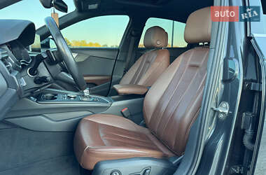 Седан Audi A4 2018 в 