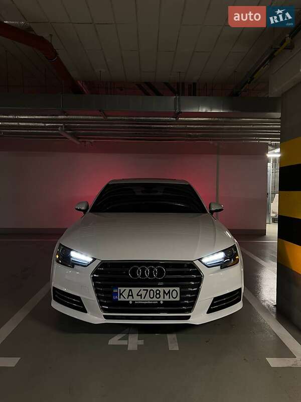 Седан Audi A4 2016 в 